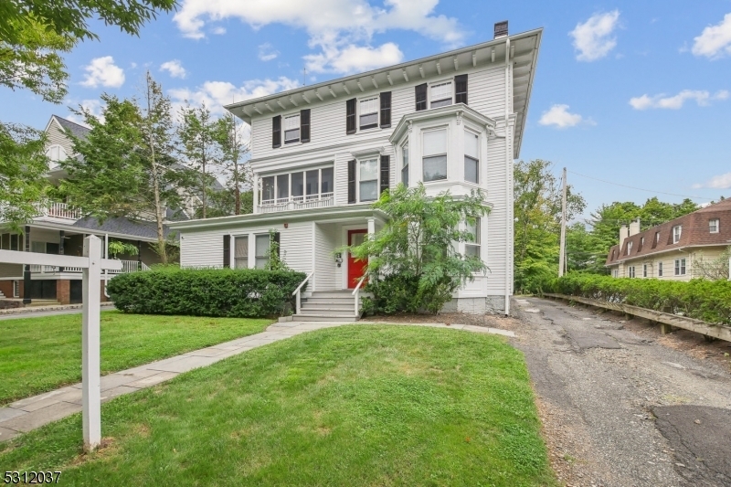 Property Photo: 26 Franklin Pl NJ 07960