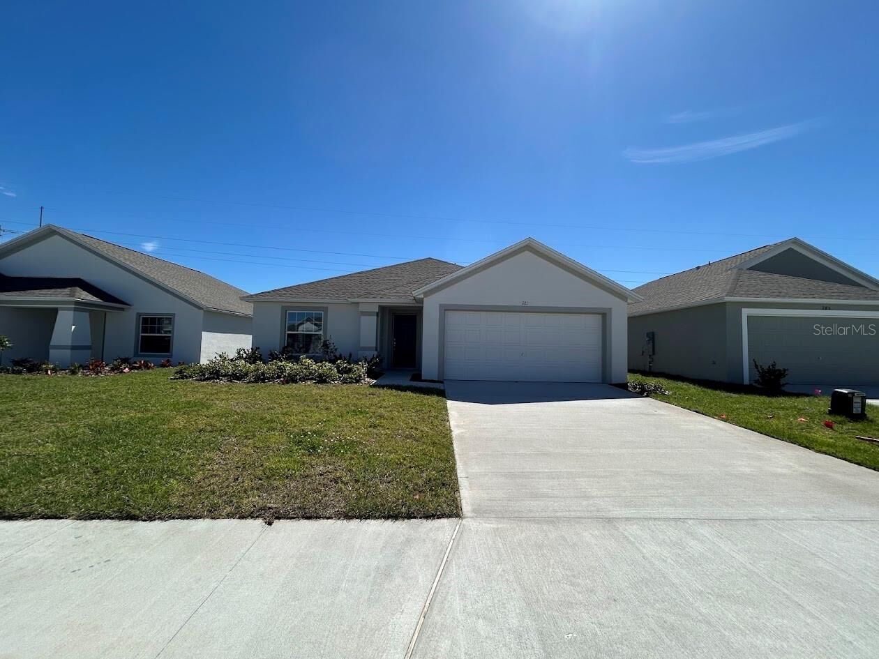 Property Photo:  281 Harper Estates Circle  FL 33859 