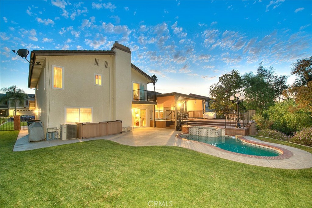 Property Photo:  15 Los Coyotes Drive  CA 91766 