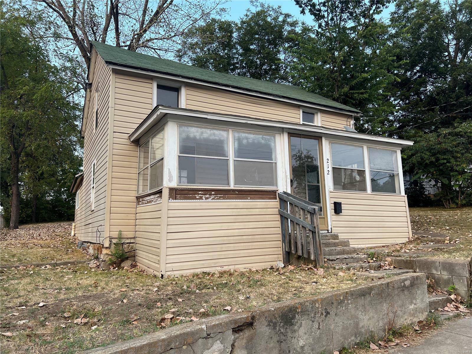 Property Photo:  212 Adams  MO 63601 