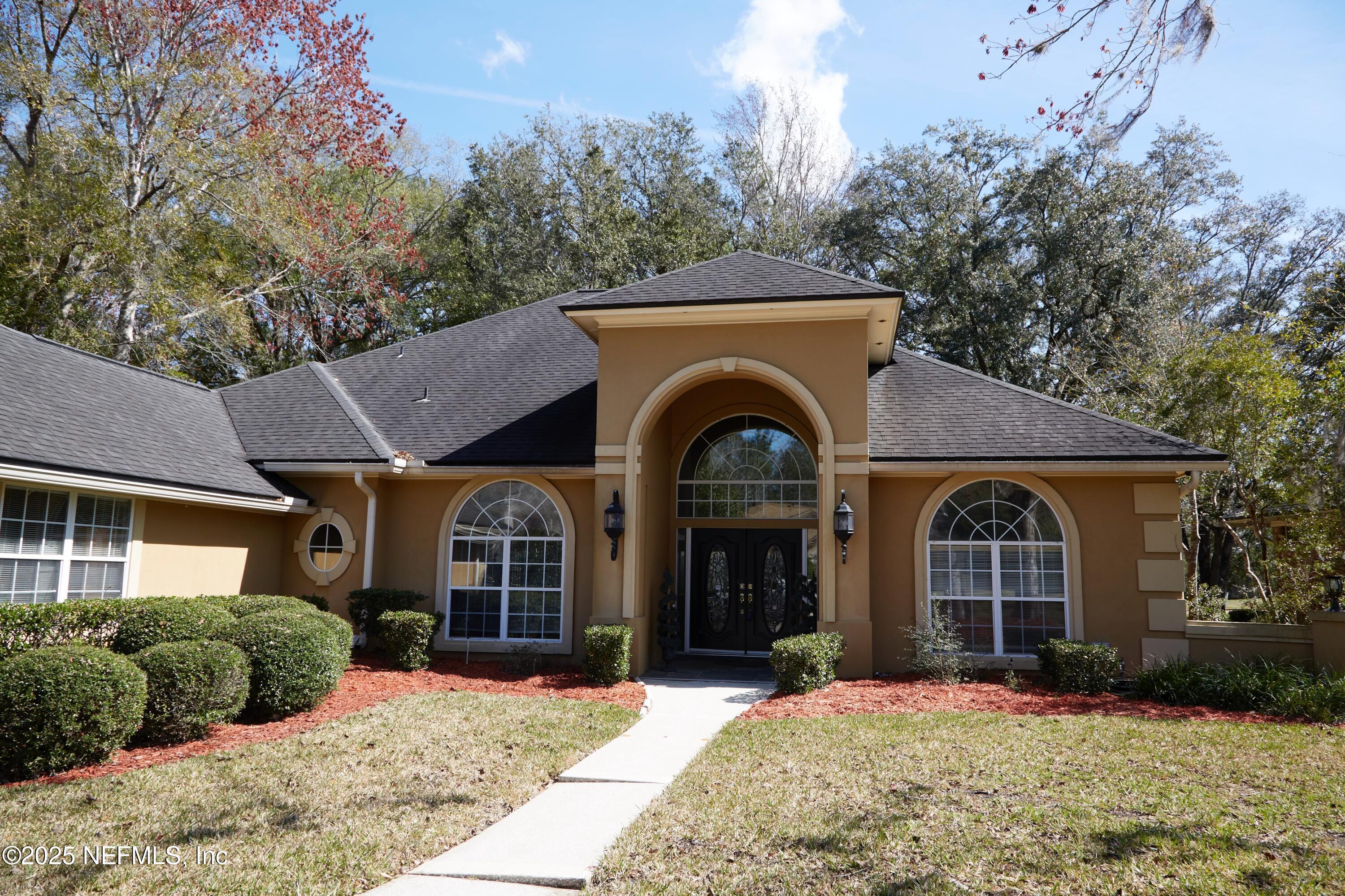 Property Photo: 2674 Country Club Boulevard FL 32073