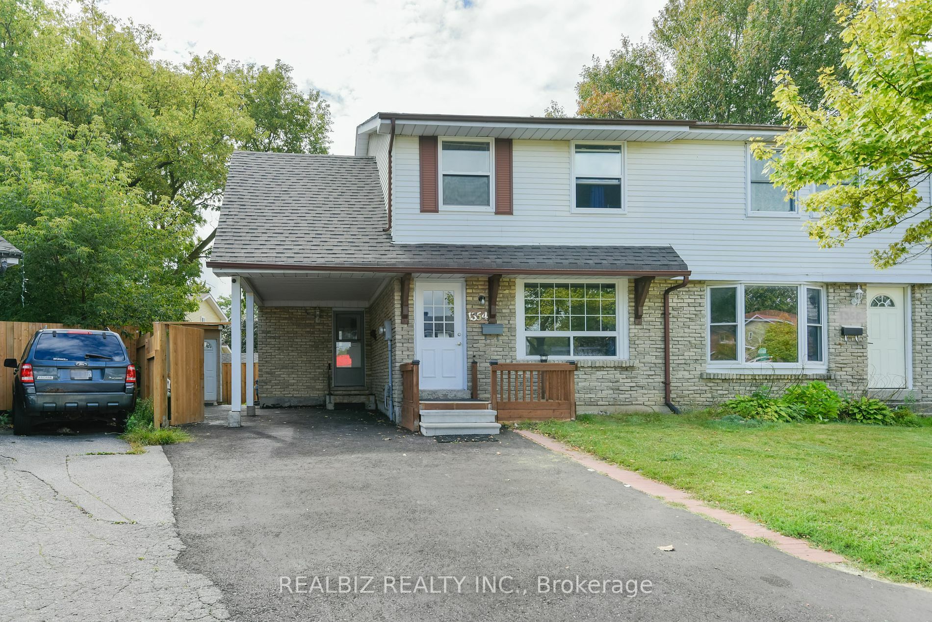 Photo de la propriété:  1354 Orlando Crt  ON L1G 6T9 