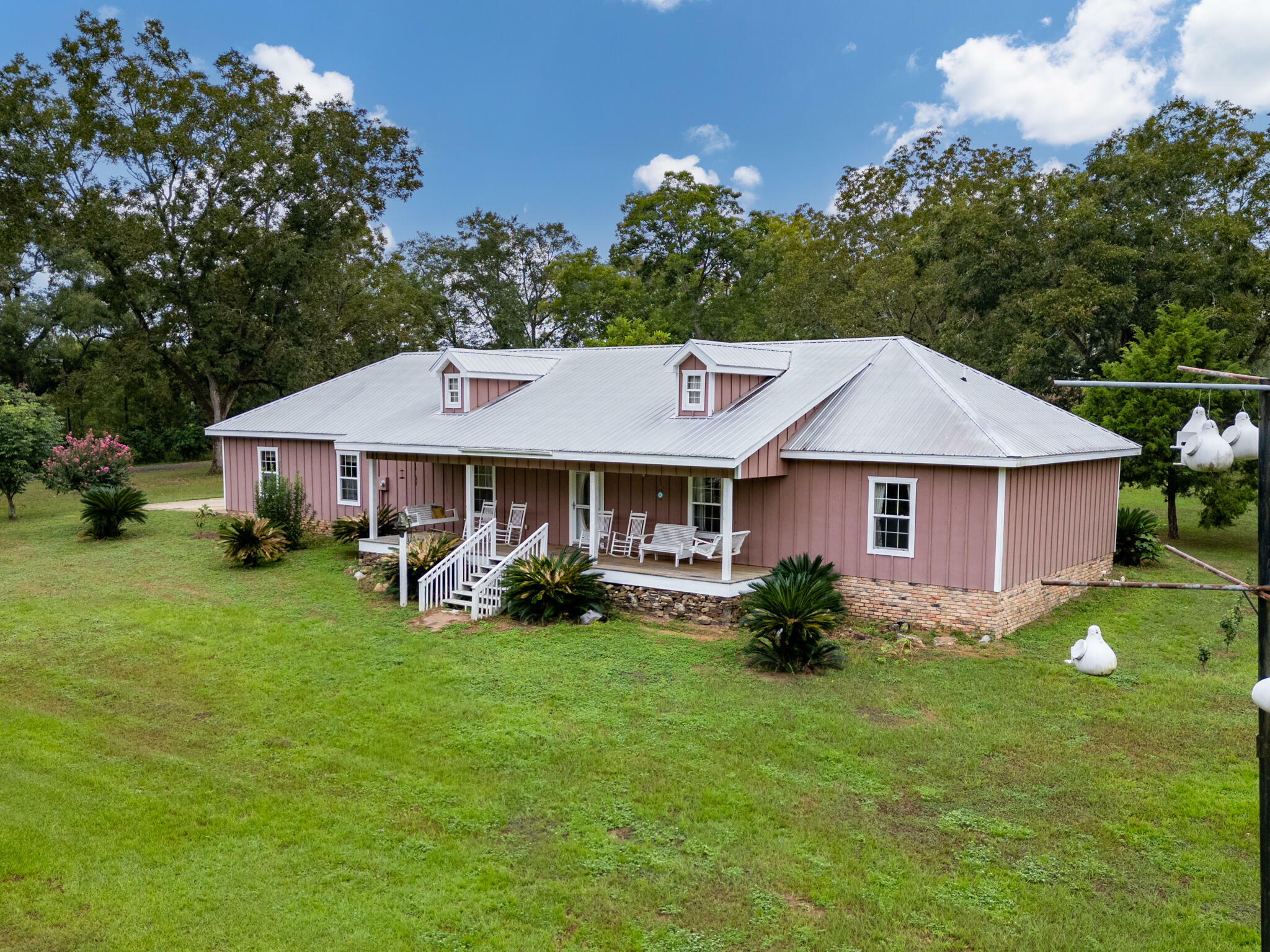 Property Photo:  7687 County Road 89  AL 36442 