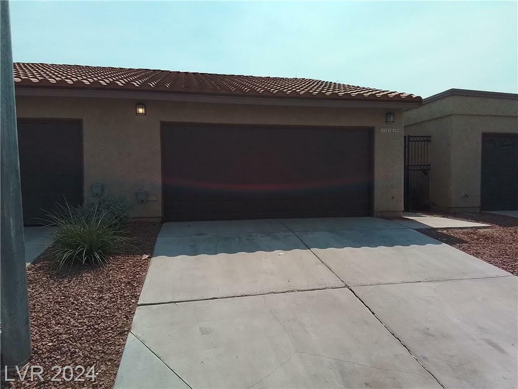 1869 Arbol Verde Way  Las Vegas NV 89119 photo