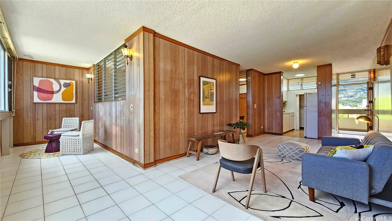 Property Photo:  1543 Makiki Street 601  HI 96822 