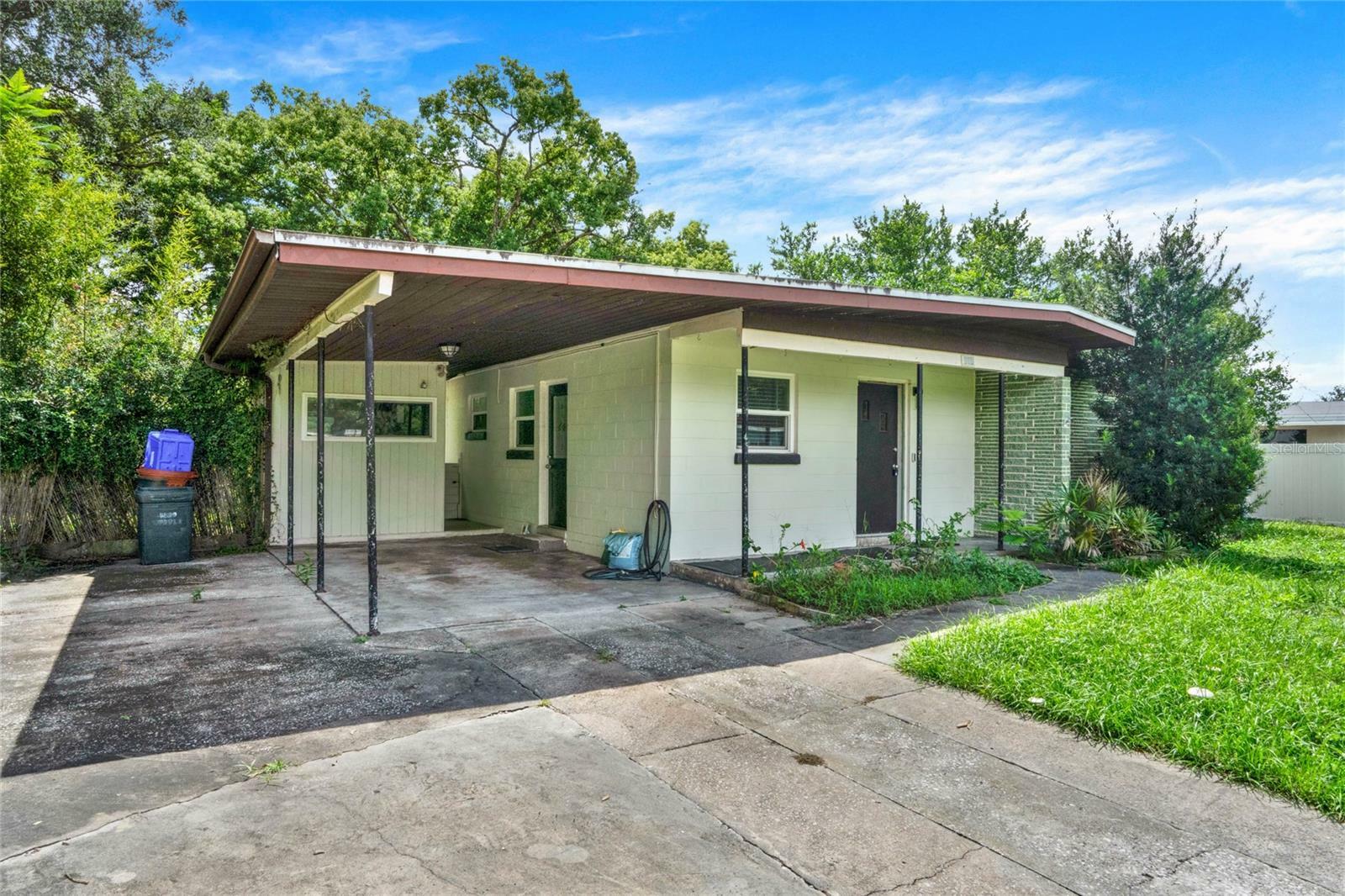 Property Photo:  117 Shannon Drive  FL 32773 