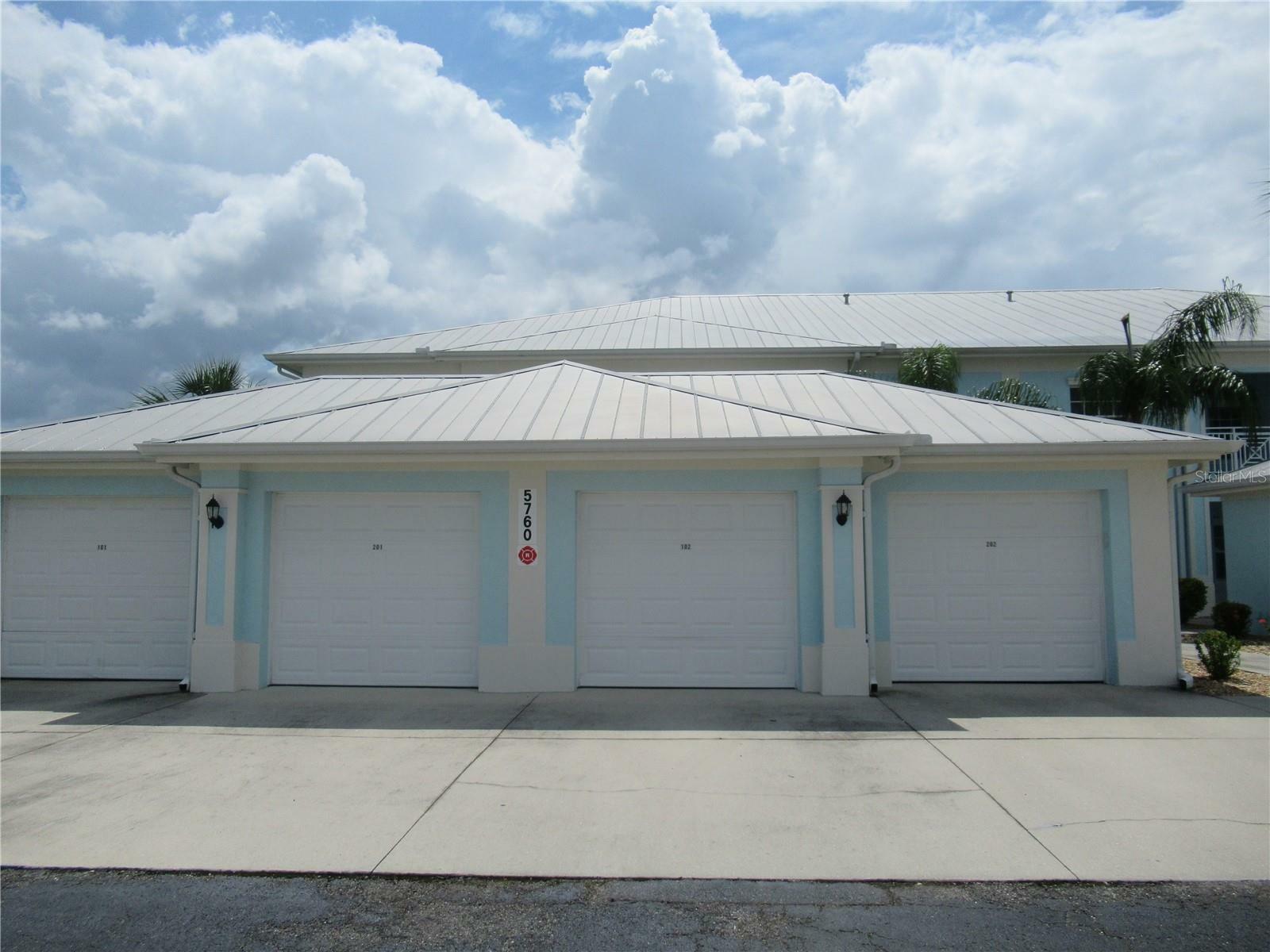 Property Photo:  5760 Sabal Trace Drive 201  FL 34287 