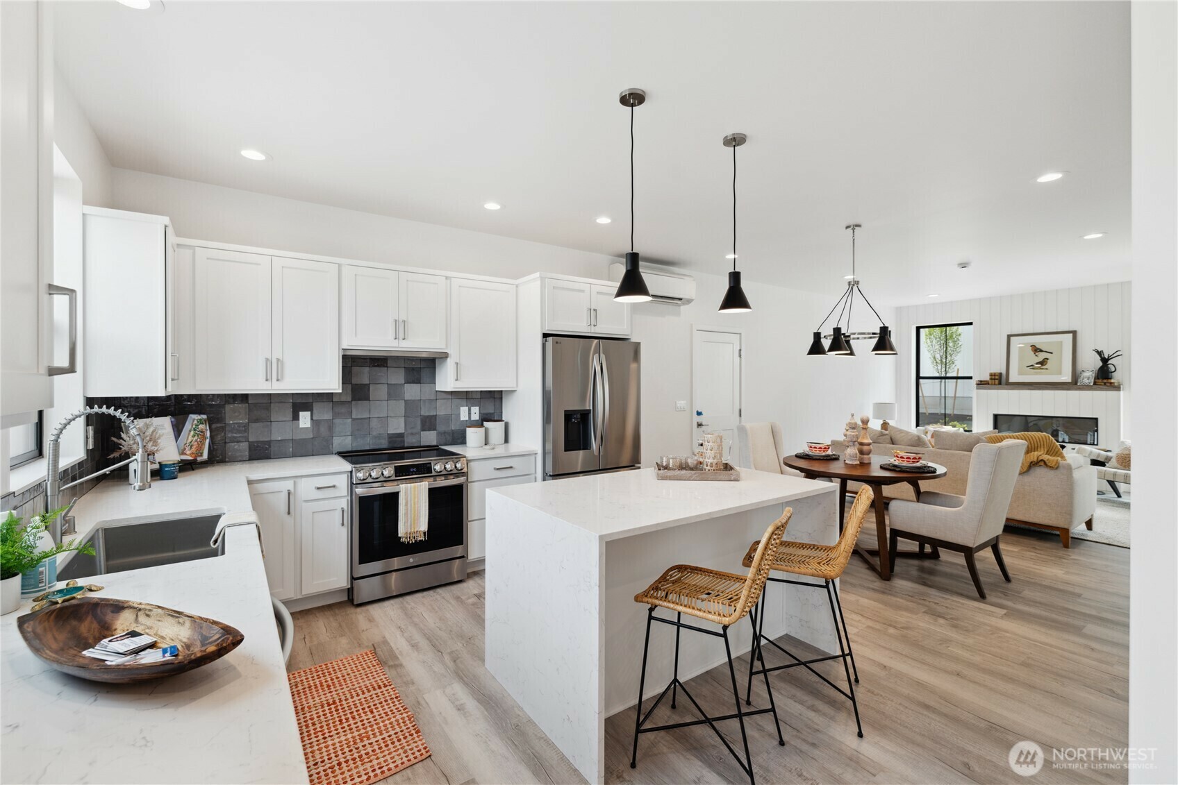Property Photo: 3917 Crosswinds Court WA 98221