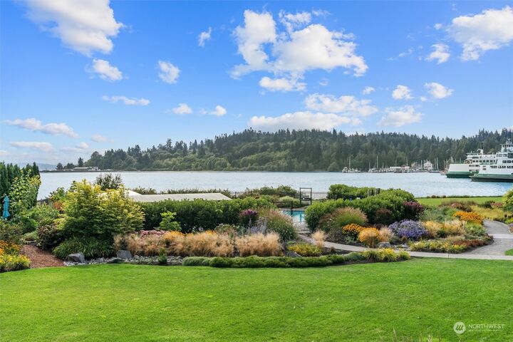 400 Harborview Drive SE 212  Bainbridge Island WA 98110 photo