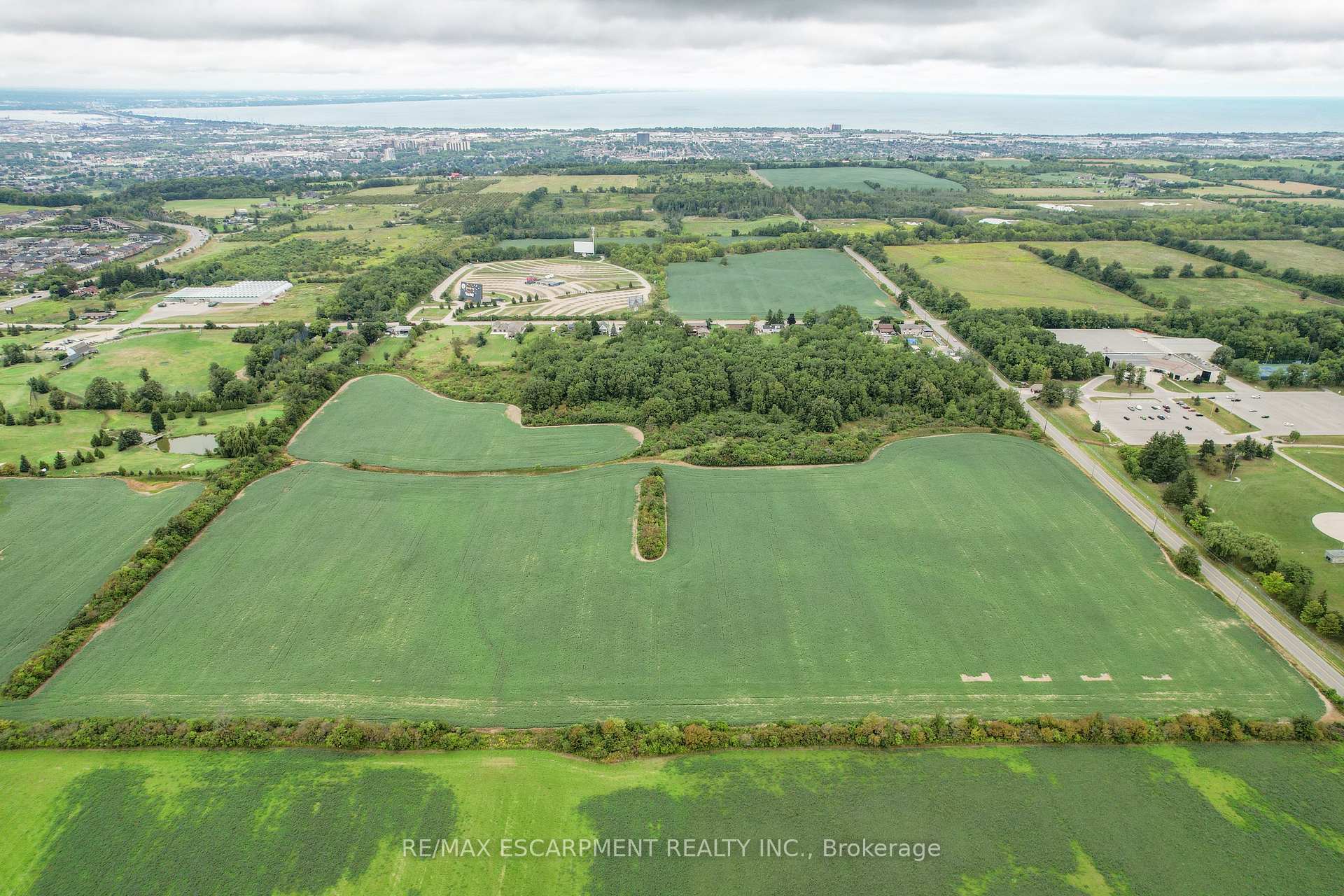 Property Photo:  66 Green Mountain Road E  ON L8J 2W4 