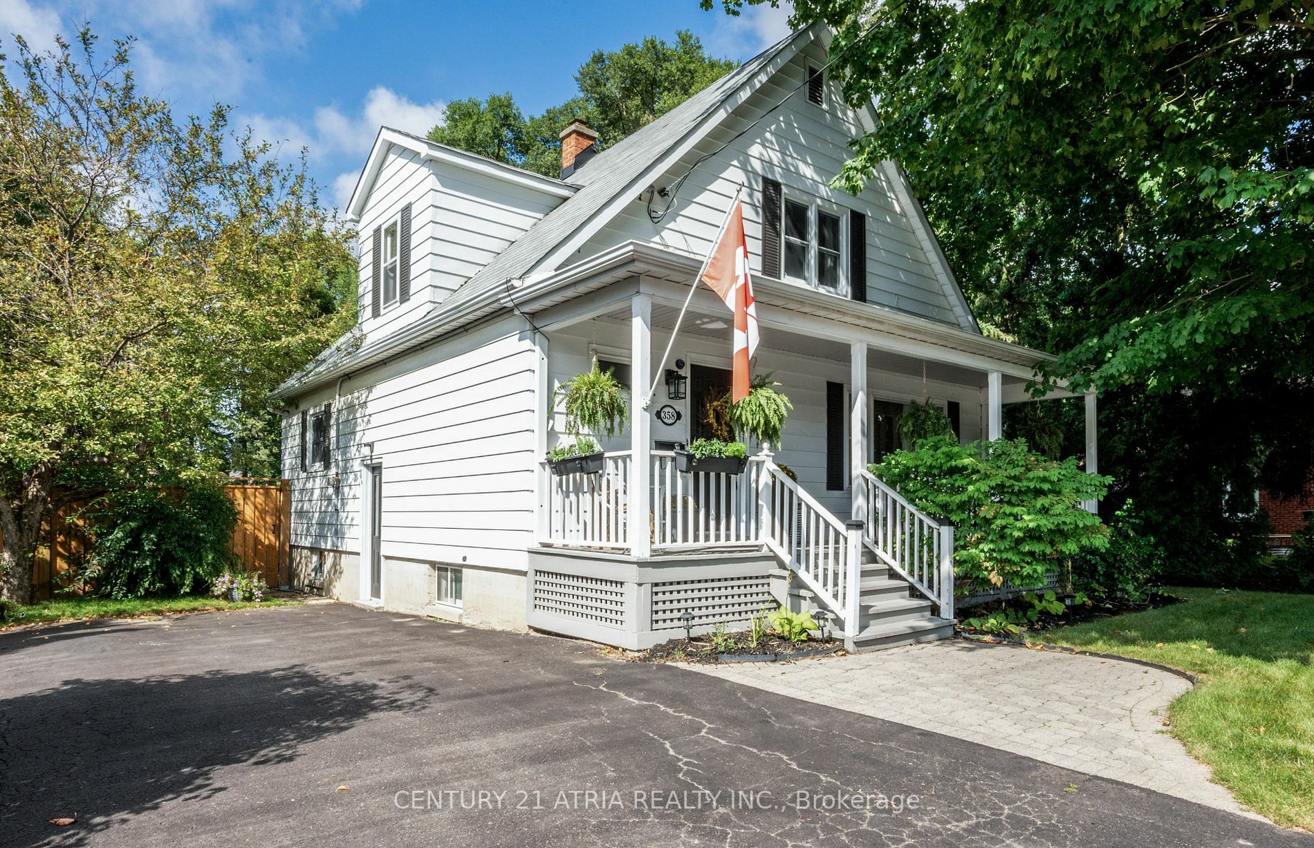 Property Photo:  358 Main St N  ON L3P 1Z1 