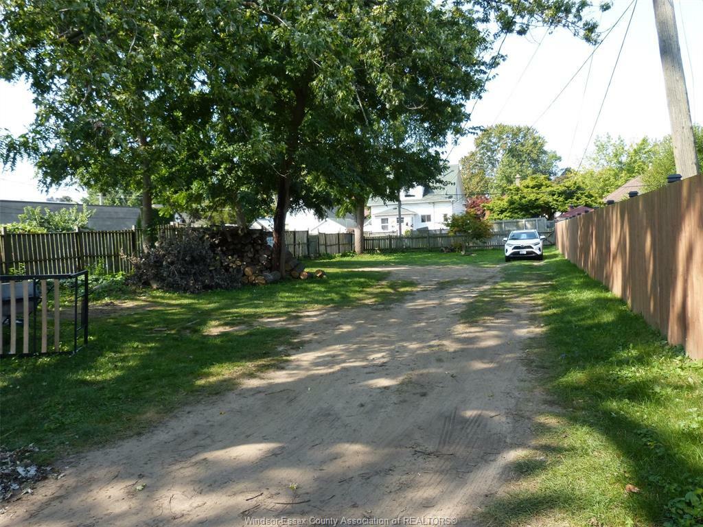 Property Photo:  119 Erie Street South  ON N8H 3B4 