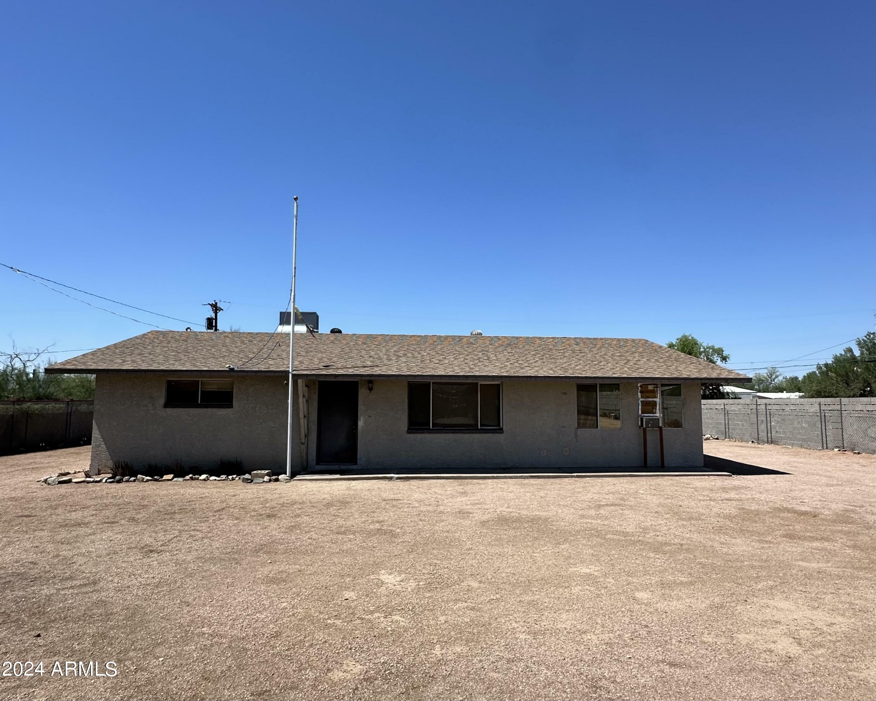 Property Photo:  396 N Ironwood Drive  AZ 85120 