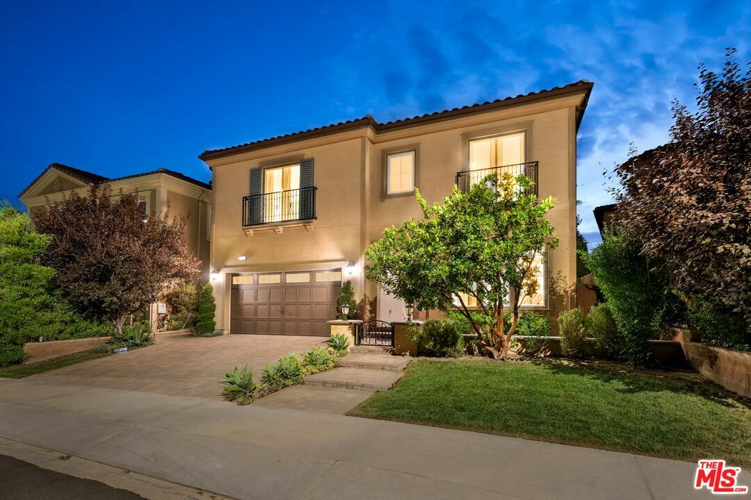 11927   Ancona Way  Porter Ranch CA 91326 photo