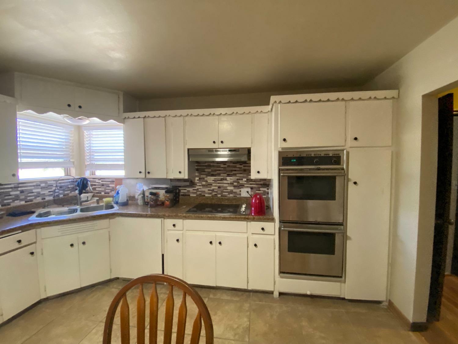 Property Photo:  1420 Ave J  TX 79357 