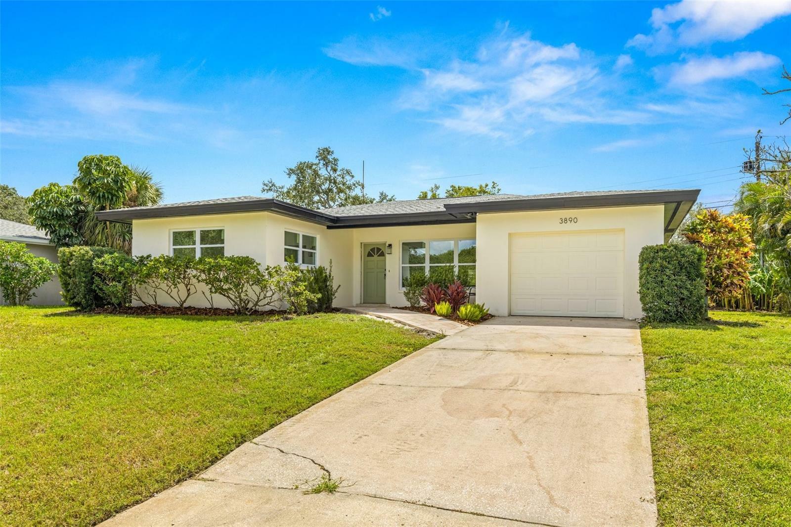 Property Photo:  3890 Harbor Heights Drive  FL 33774 