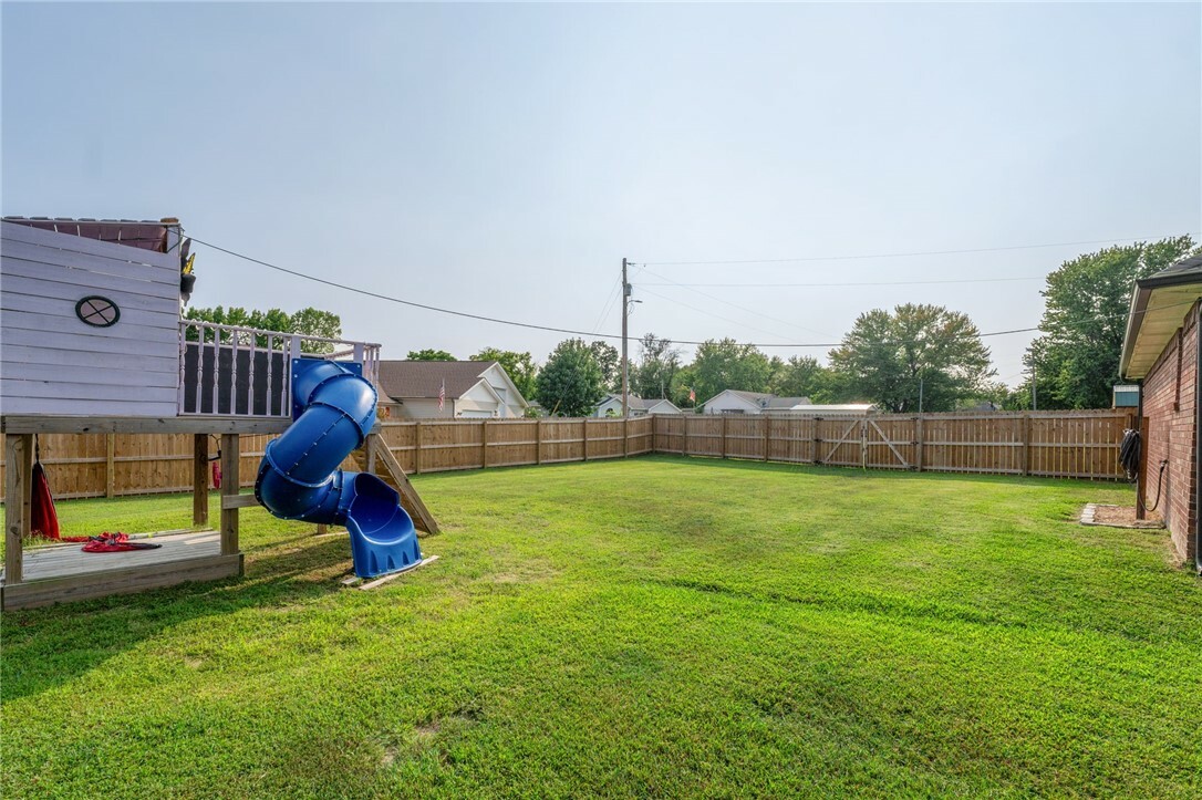 Property Photo:  2028 Park Circle  AR 72751 