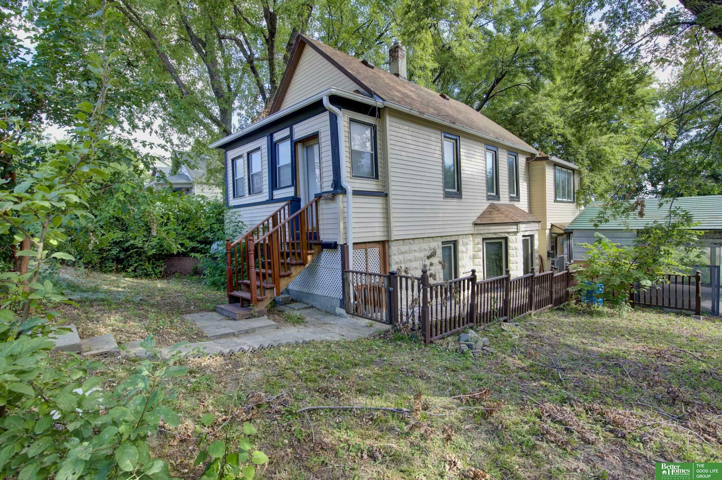 Property Photo:  2914 Gold Street  NE 68105 