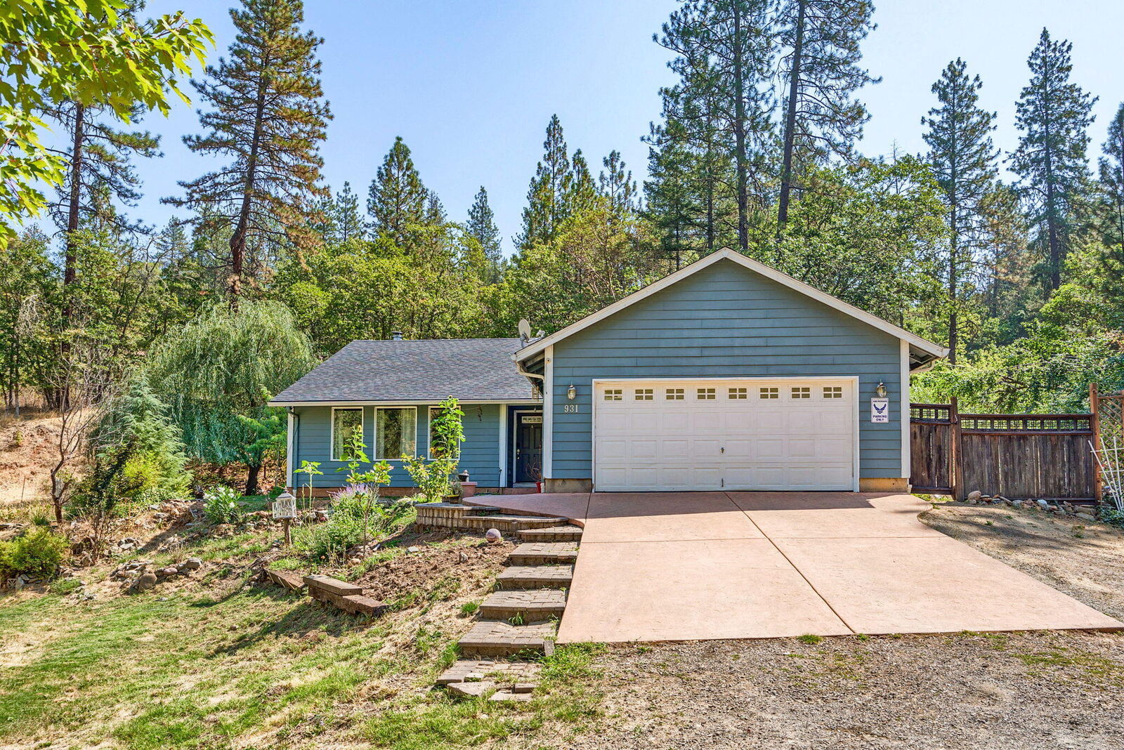 Property Photo:  931 Hwy 238  OR 97530 