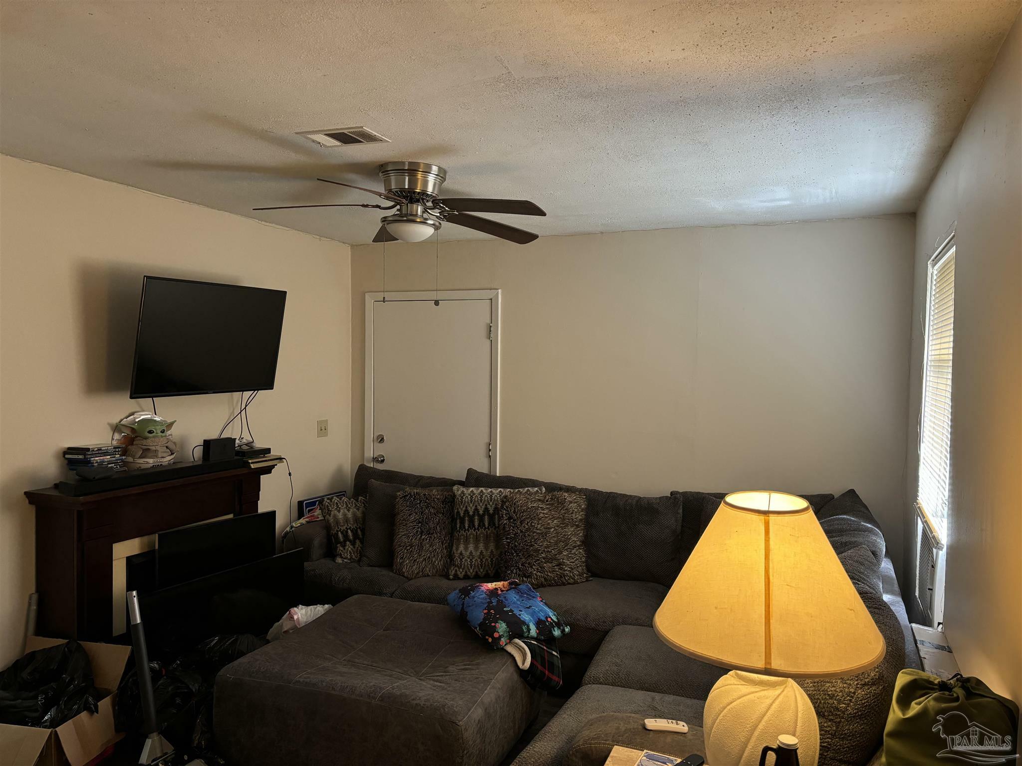 Property Photo:  1731 Knight Dr  FL 32505 