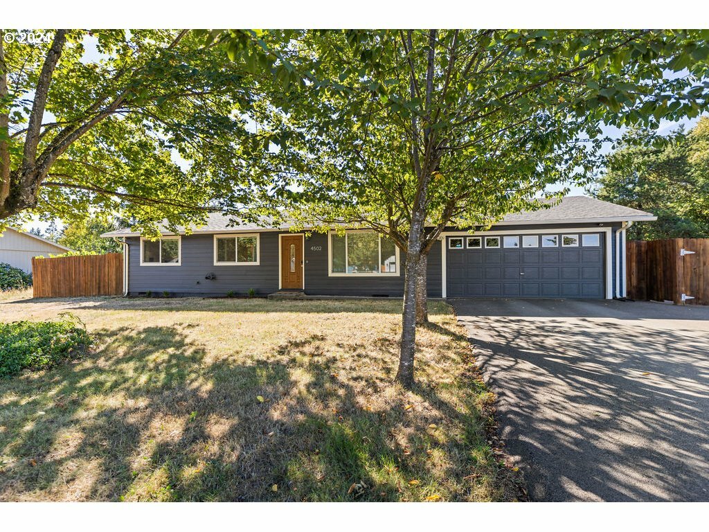 Property Photo:  4502 NE 129th Ave  WA 98682 