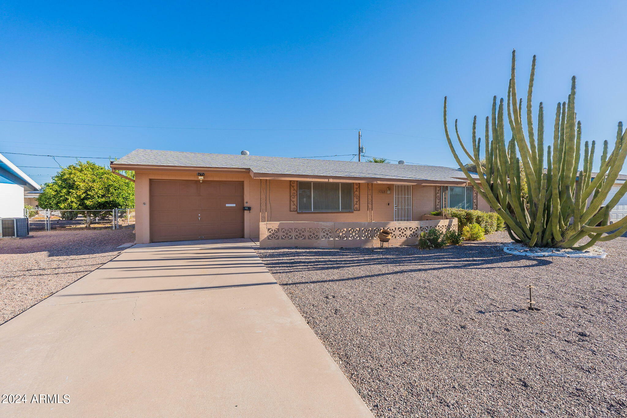 5702 E Casper Road  Mesa AZ 85205 photo