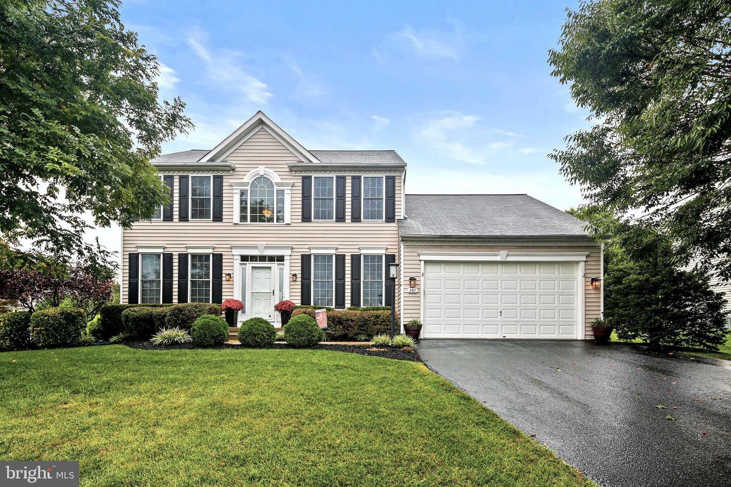 Property Photo:  301 Longbow Road  MD 21771 