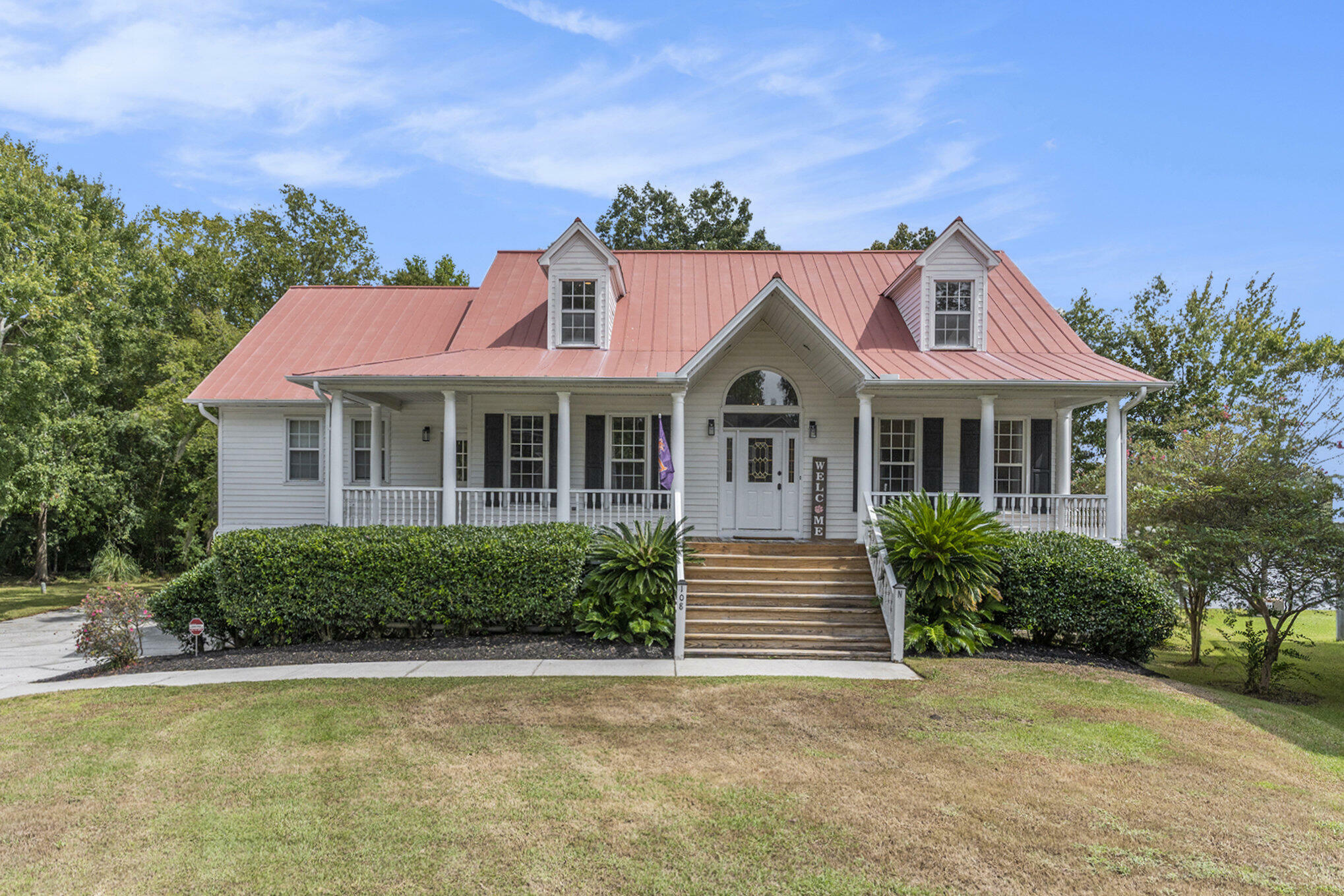 Property Photo:  108 N Norfolk Way  SC 29445 