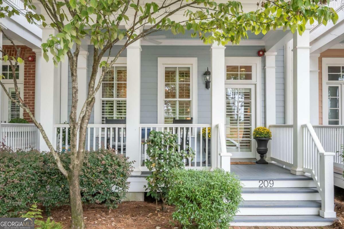 Property Photo:  209 West Park Drive  GA 30606 