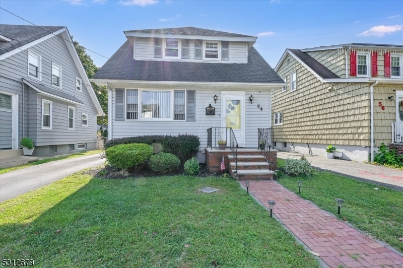 Property Photo:  54 Lewis Pl  NJ 07512 