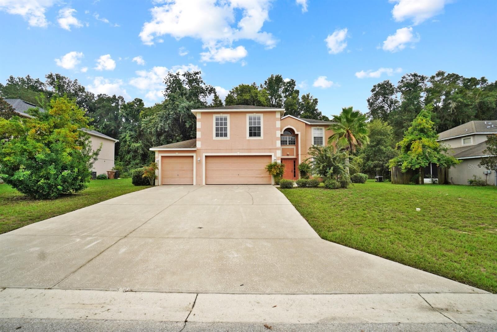 Property Photo: 4220 SW 33rd Street FL 34474