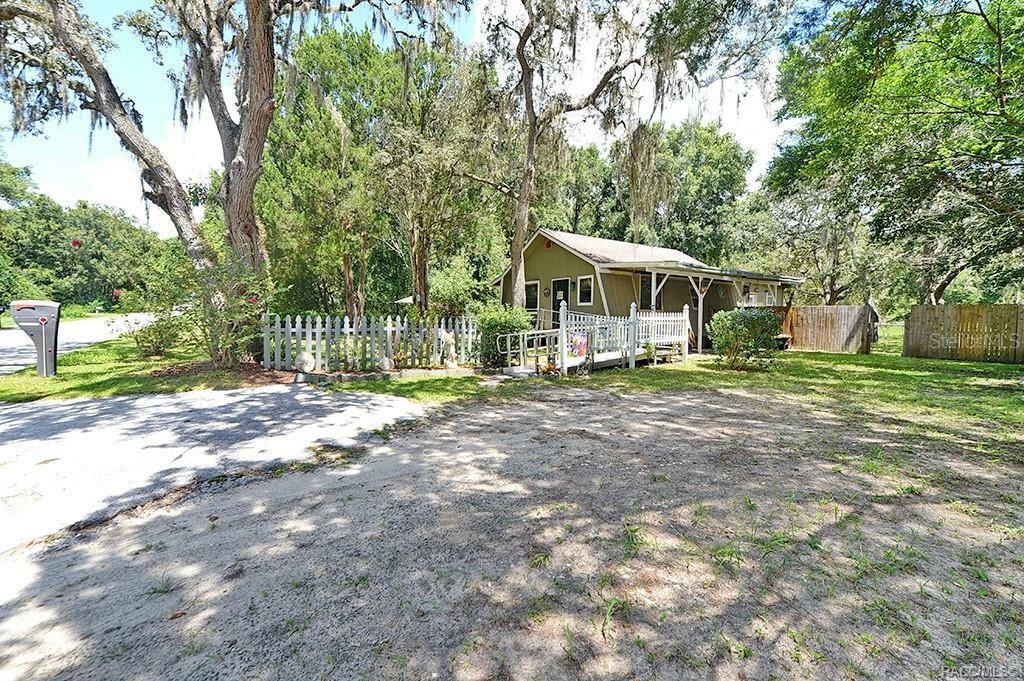 Property Photo:  383 S Rooks Avenue  FL 34453 