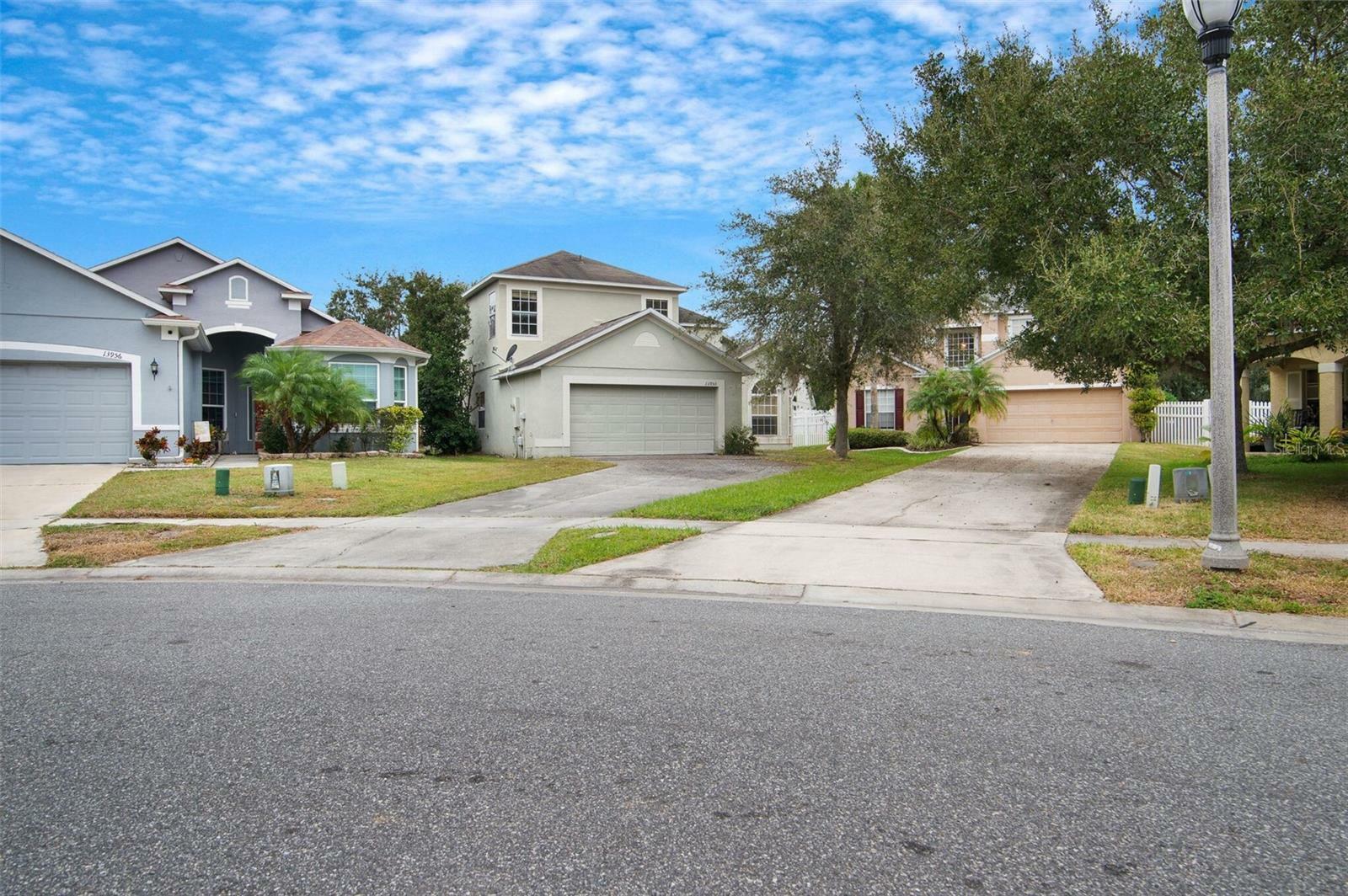 Property Photo:  13950 Morning Frost Drive  FL 32828 