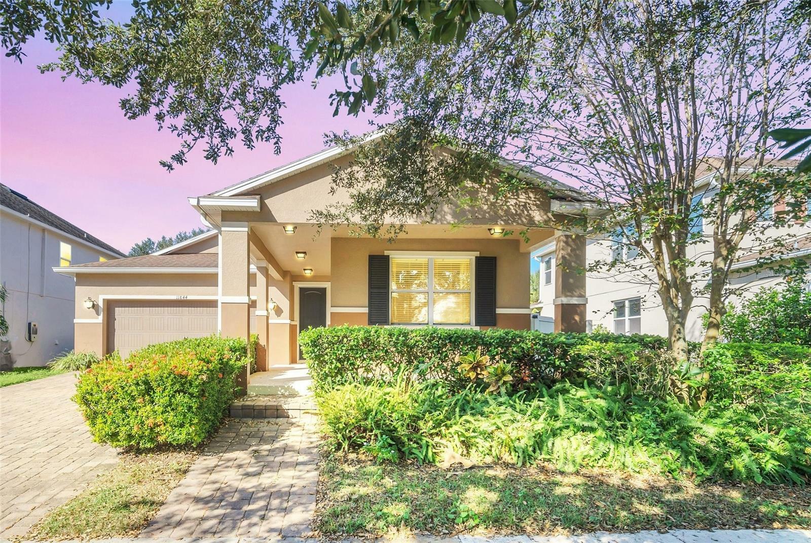 Property Photo:  11844 Thatcher Avenue  FL 32836 