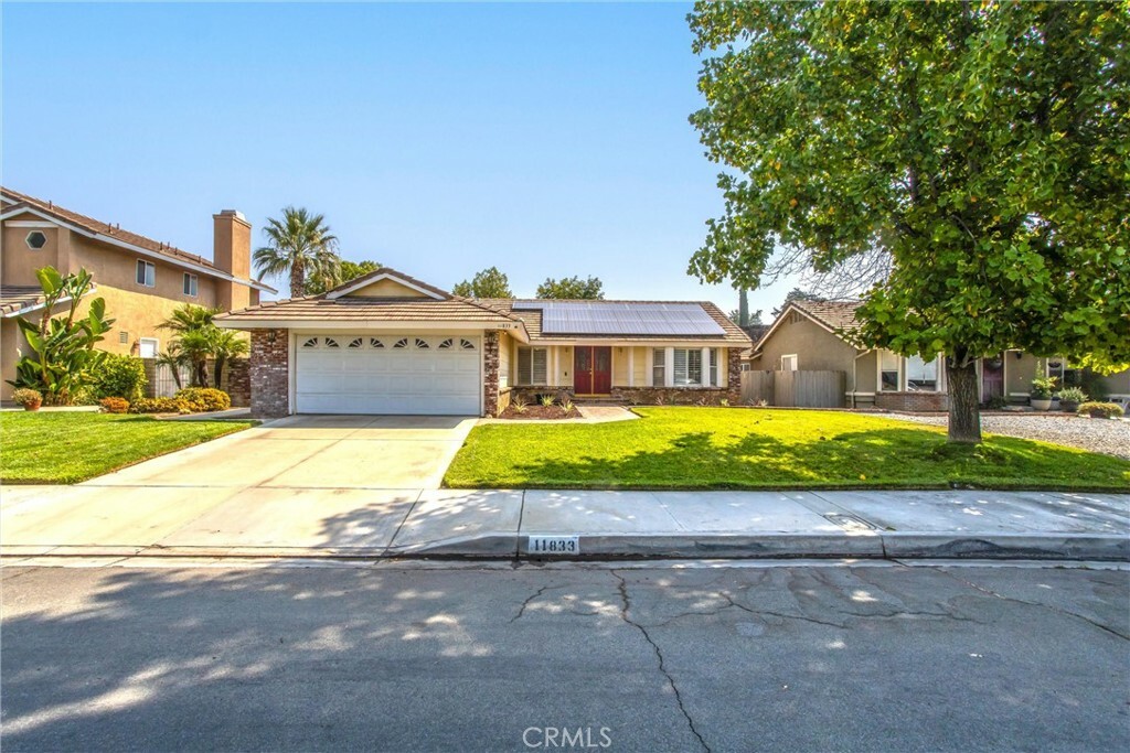 Property Photo:  11833 Avalon Avenue  CA 92399 