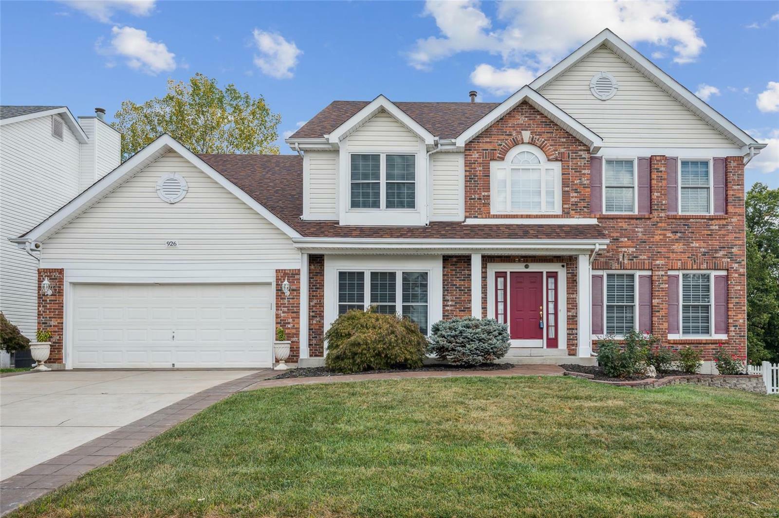 Property Photo:  926 Green Briar Hills Drive  MO 63366 