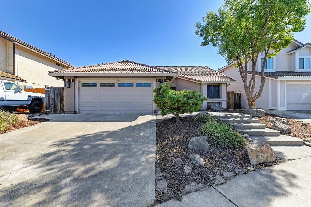 Property Photo:  2540 Inverness Drive  CA 95648 