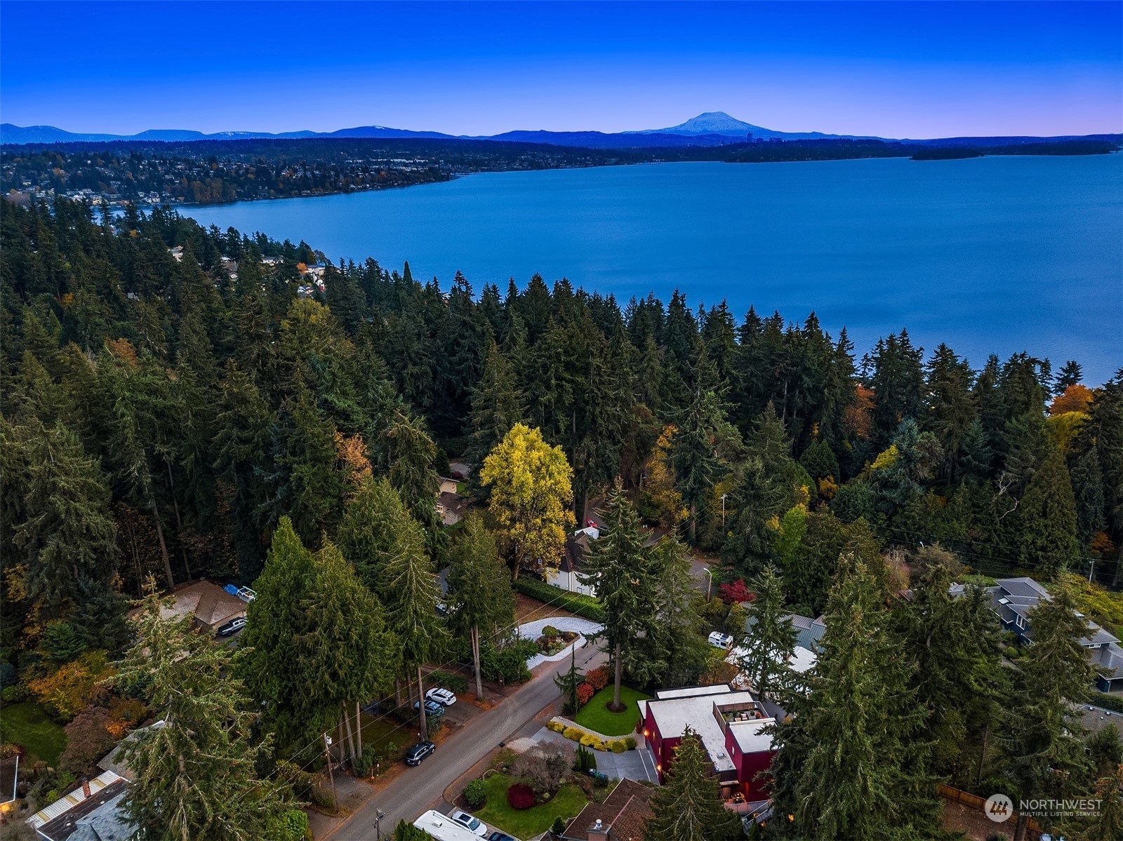 Property Photo:  11233  Champagne Point Road NE  WA 98034 