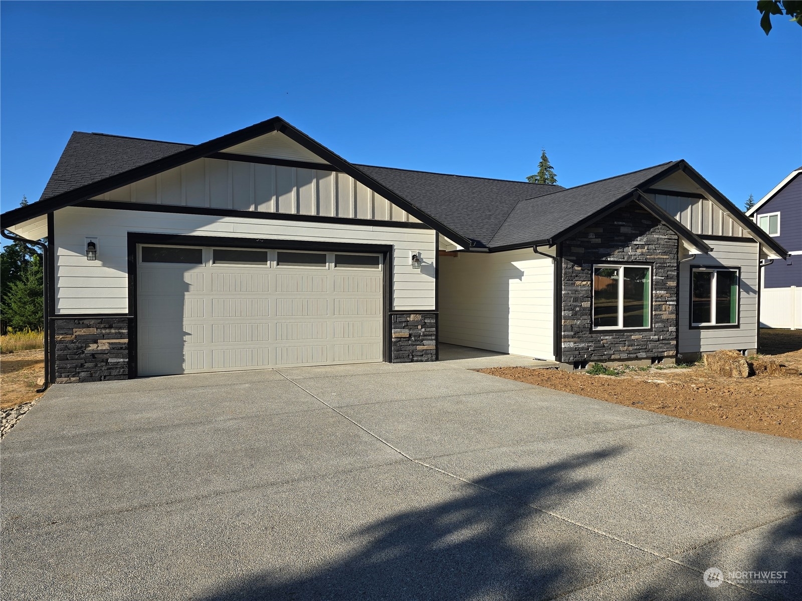 Property Photo:  108 Sycamore Lane  WA 98570 