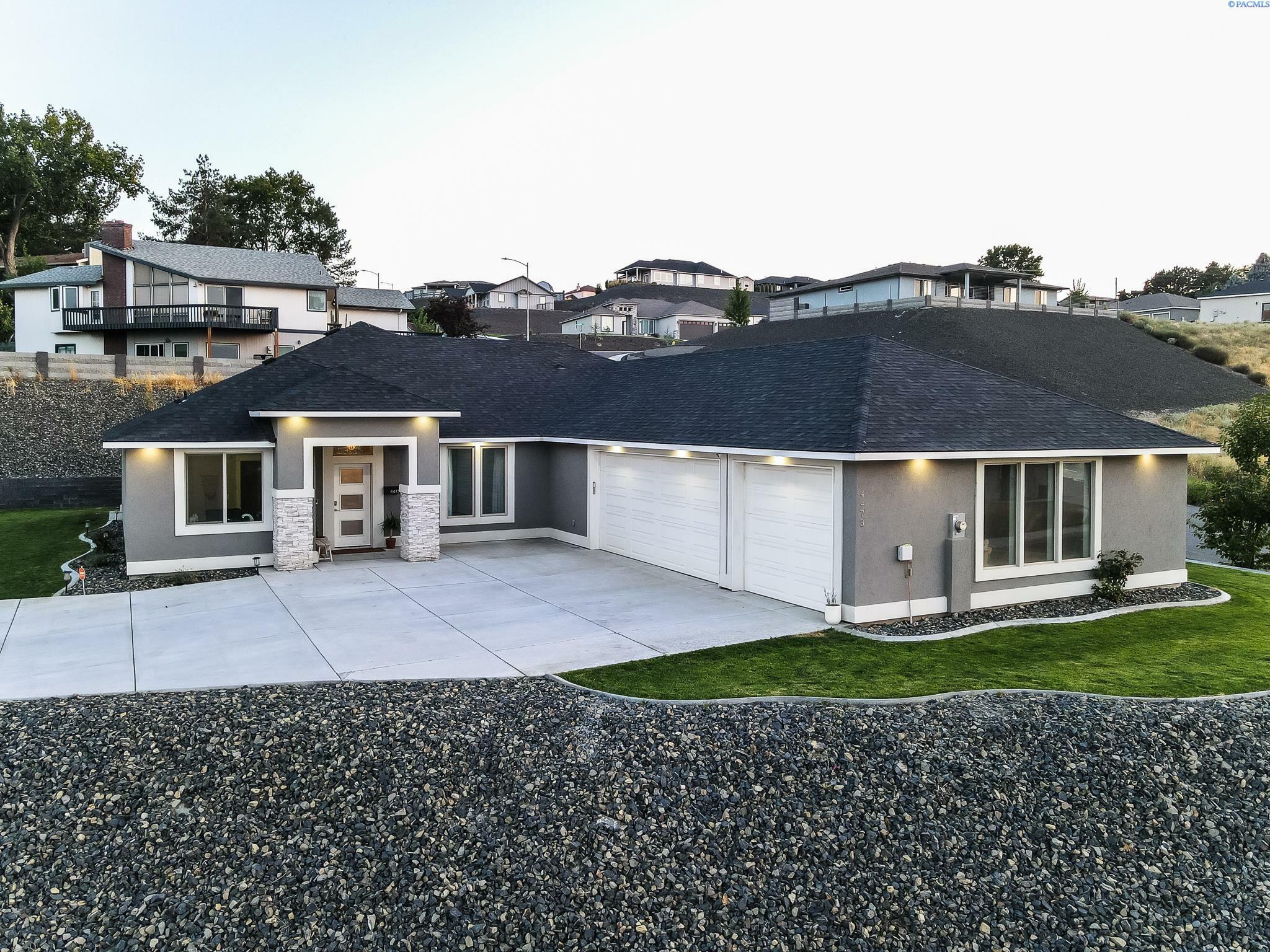 Property Photo:  4473 King Drive  WA 99353 