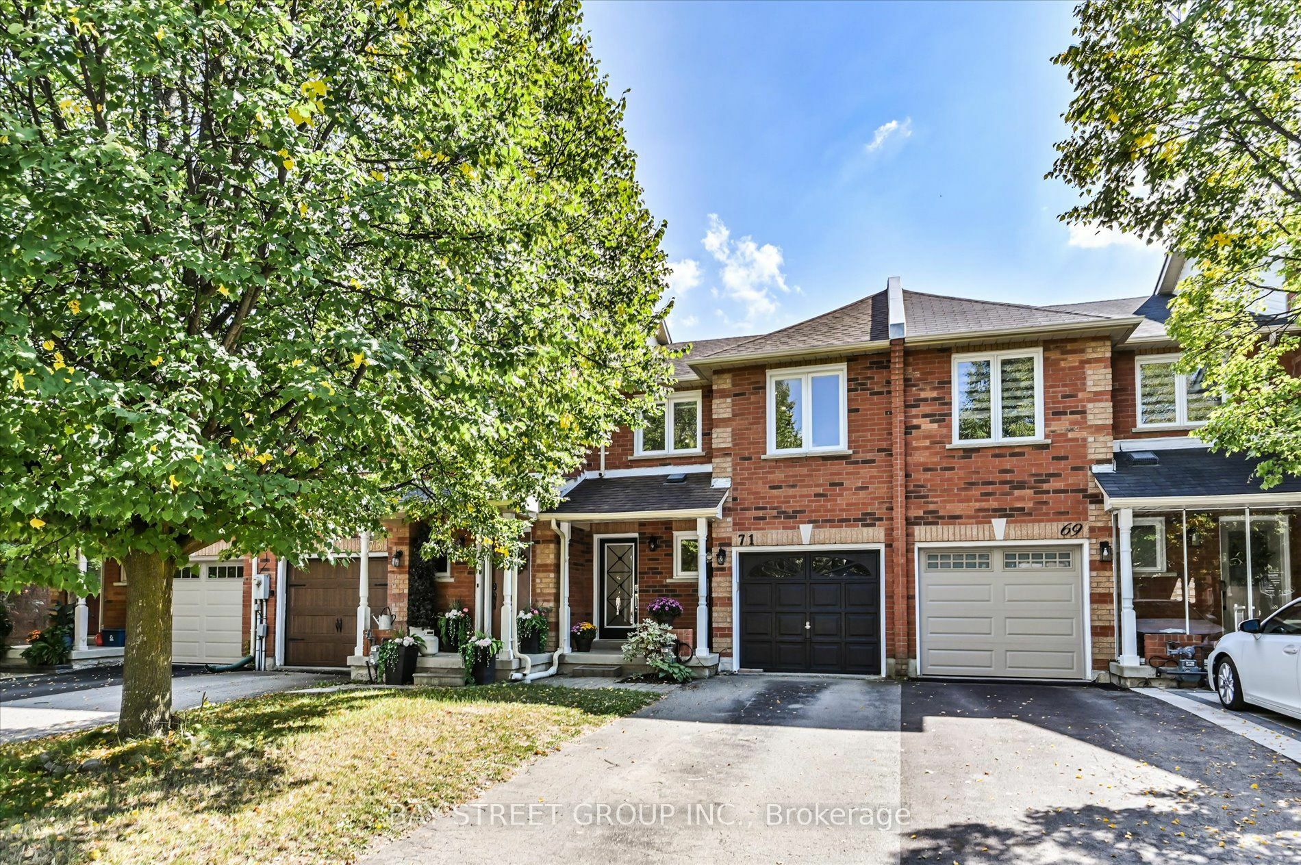 Property Photo:  71 Silverdart Cres  ON L4E 3T8 