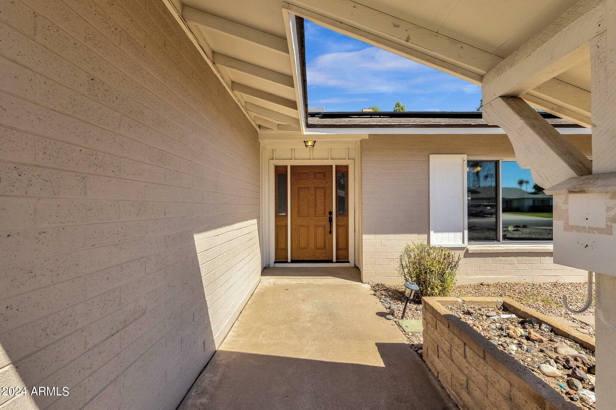 Property Photo:  428 E Carson Drive  AZ 85282 