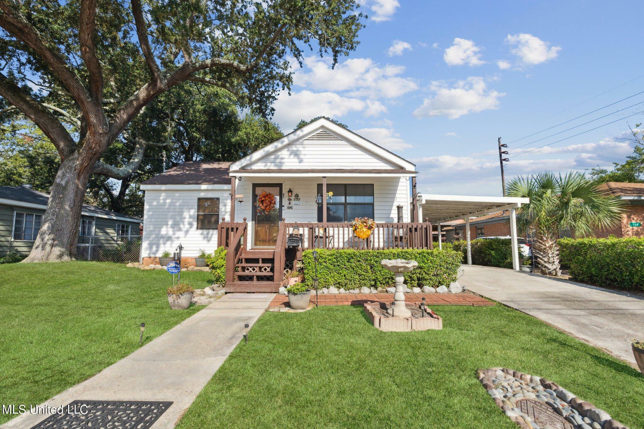 Property Photo:  172 Summer Place  MS 39530 