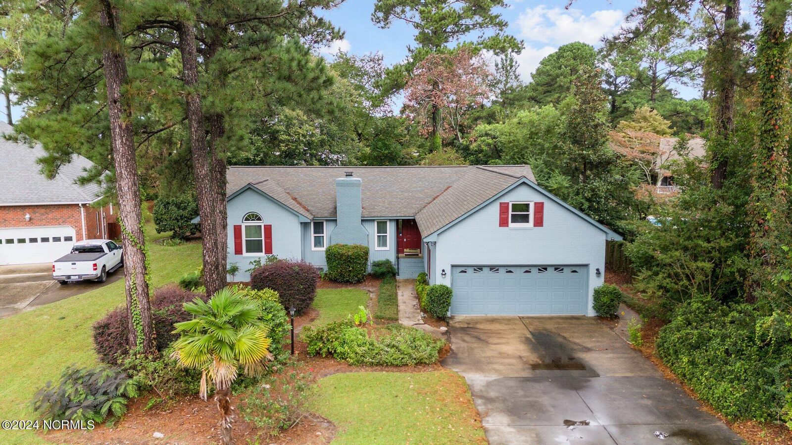 Property Photo:  102 Grant Court  NC 28562 