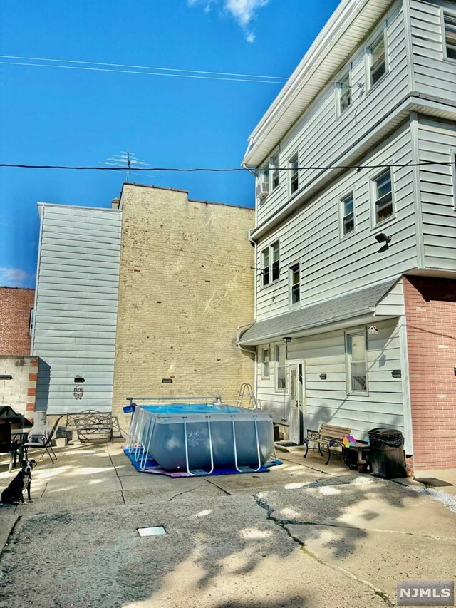 Property Photo:  618 North 7th Street  NJ 07107 