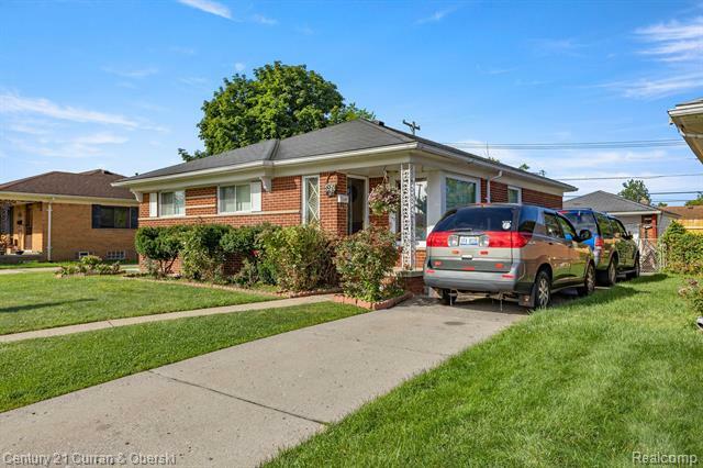 Property Photo:  7023 N Charlesworth Street  MI 48127 