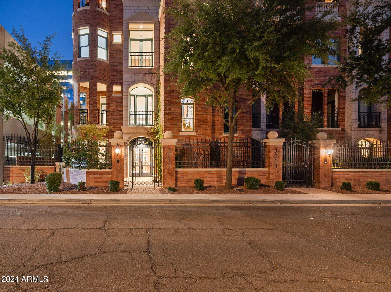 Property Photo: 2017 N 1st Avenue AZ 85003