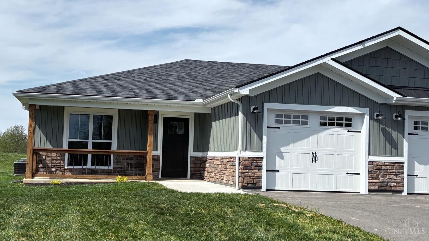 Property Photo:  7615 Pea Ridge Road  OH 45133 