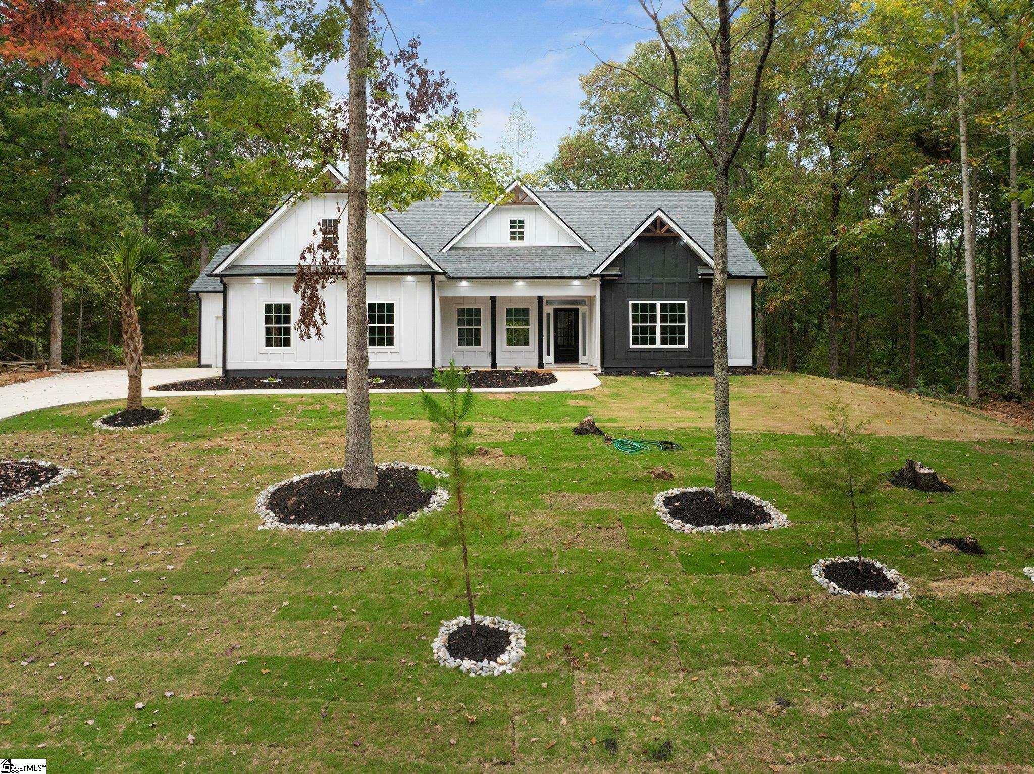 Property Photo:  509 Scharlin Drive  SC 29671 