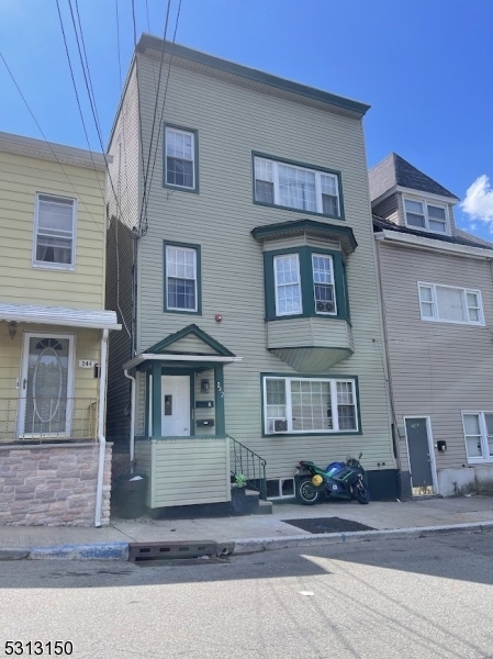 Property Photo:  242 Dixon Ave 3  NJ 07501 